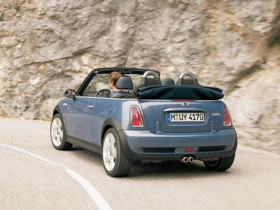  Mini Cooper S Cabrio 2004 года  (фото 12 из 20)